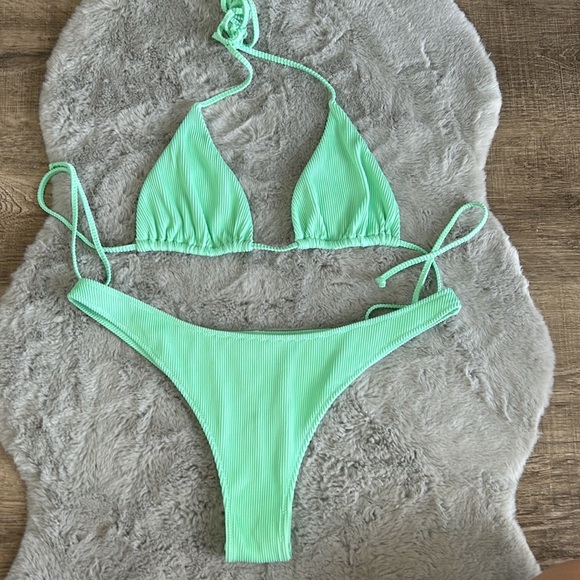 White Fox Boutique Ribbed Bikini Set - Picture 1 of 7
